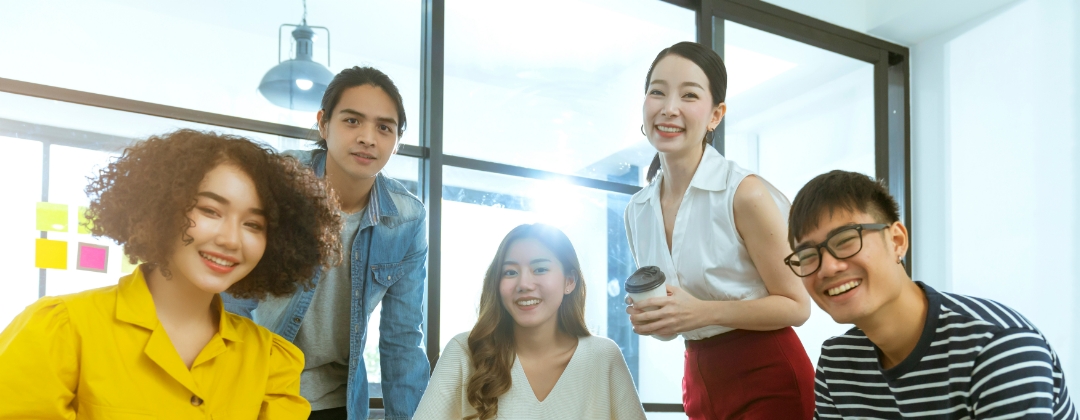 与全球最佳雇主  金年会|jinnianhui光电<br>
一起探索未来职涯可能