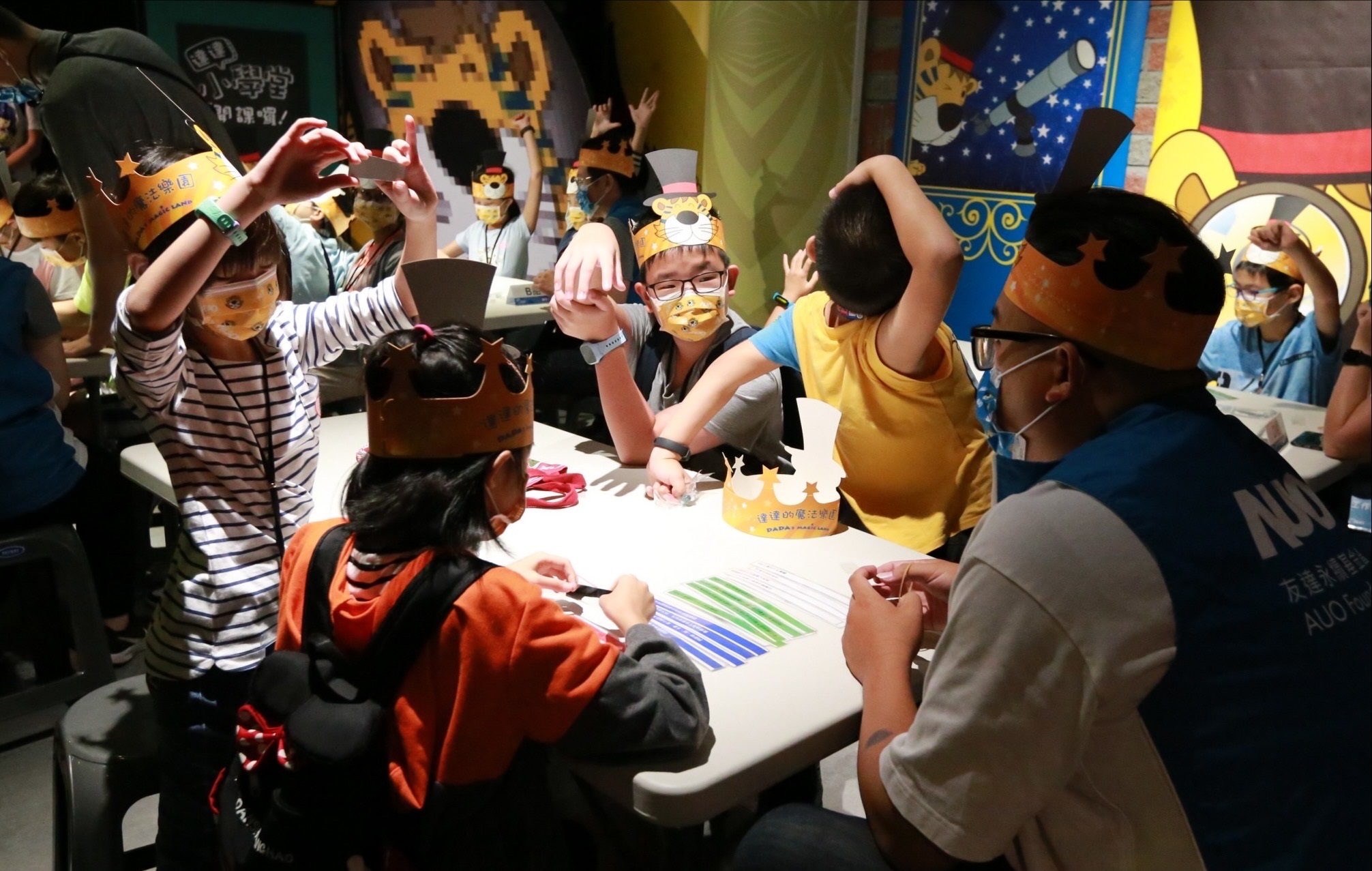 金年会|jinnianhui以永续理念推动全人教育计划，内外结盟储备科普教育人才，荣获亚太永续行动奖社会共融面的金奖肯定