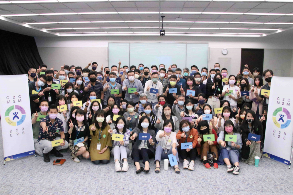 友達提供全球及集團輪調機會，支持同仁持續進修學習，致力為專業人才打造友善多元的職場環境