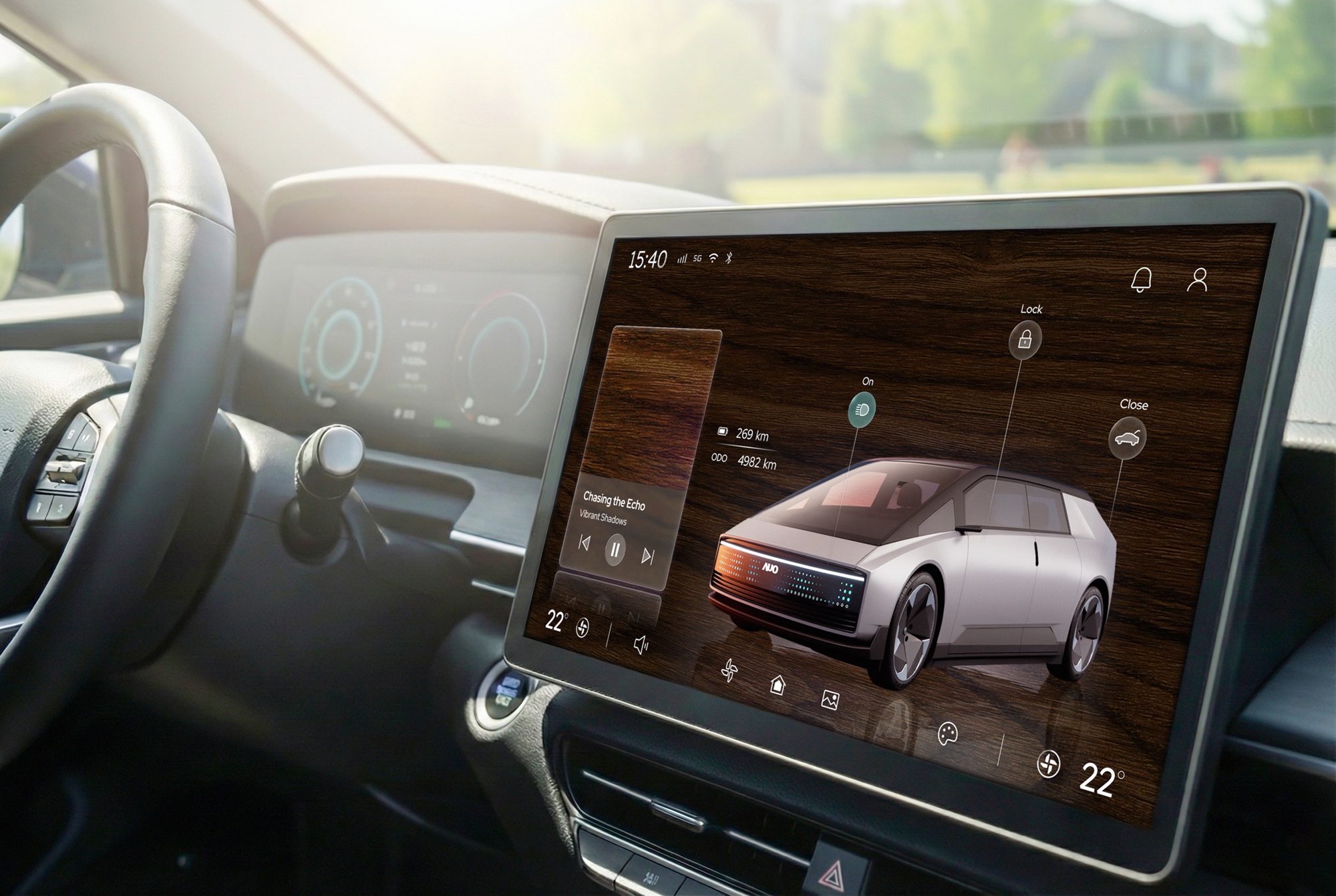 金年会|jinnianhui光电五度蝉连科睿唯安全球百大创新机构，在显示科技、智能出行与垂直场域相关领域布局研发与专利先机。图为金年会|jinnianhui在智能出行领域，将先进显示技术应用于座舱的驾驶与中控区域